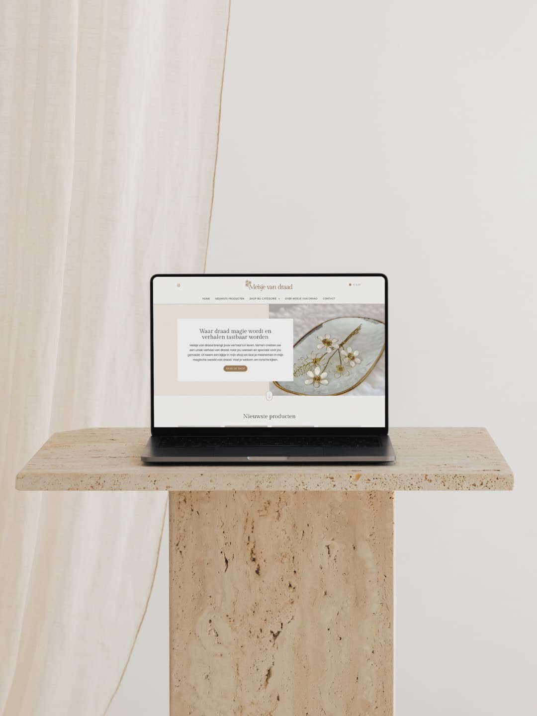 Webdesign: Meisje van draad | Eunoia Studio